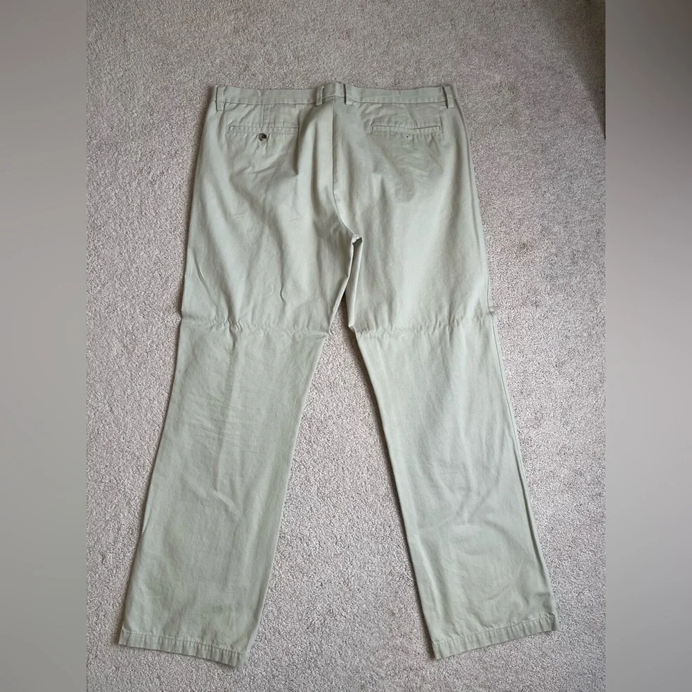 Old Navy Tan Chinos Classic and Comfortable (44x36)